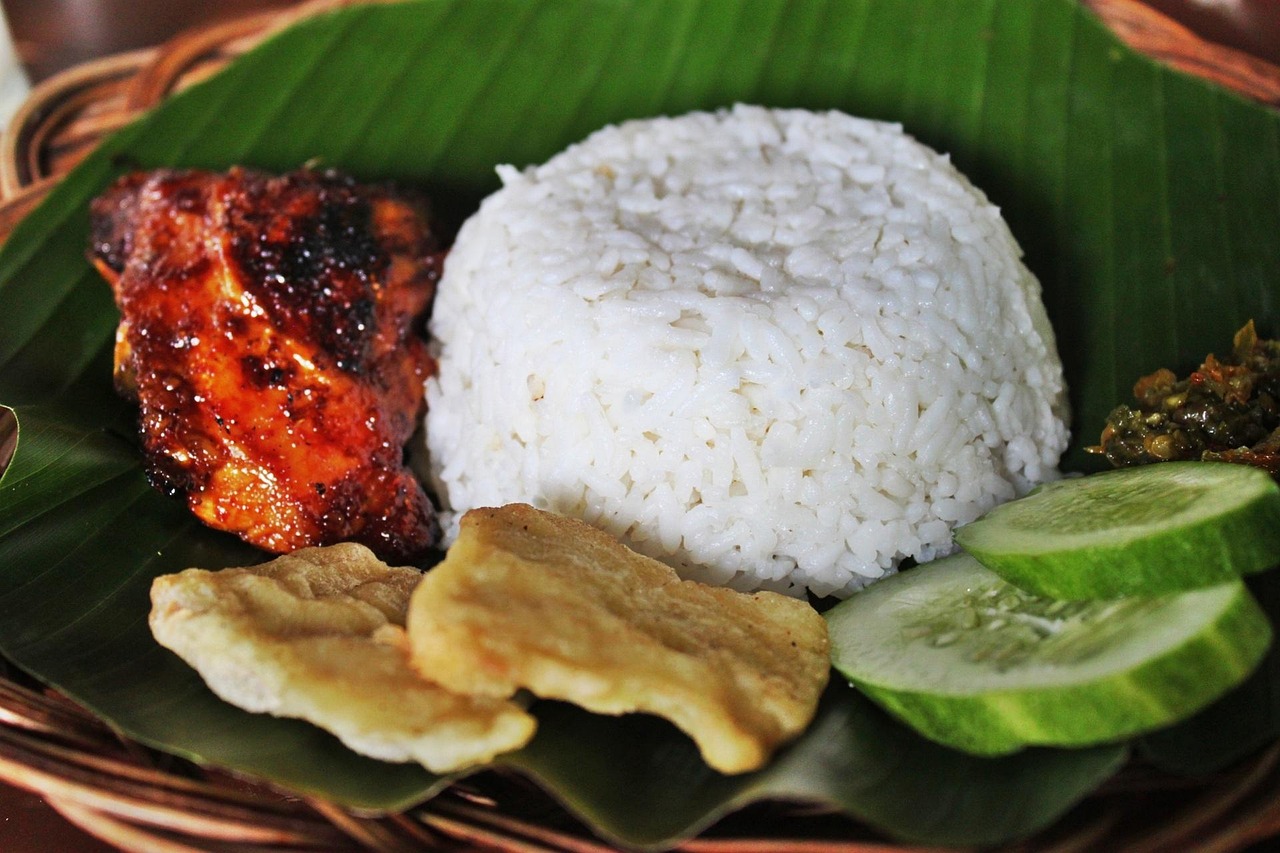 Legendary warungs offer a taste of authentic Bali, serving heritage recipes like the famous Babi Guling.