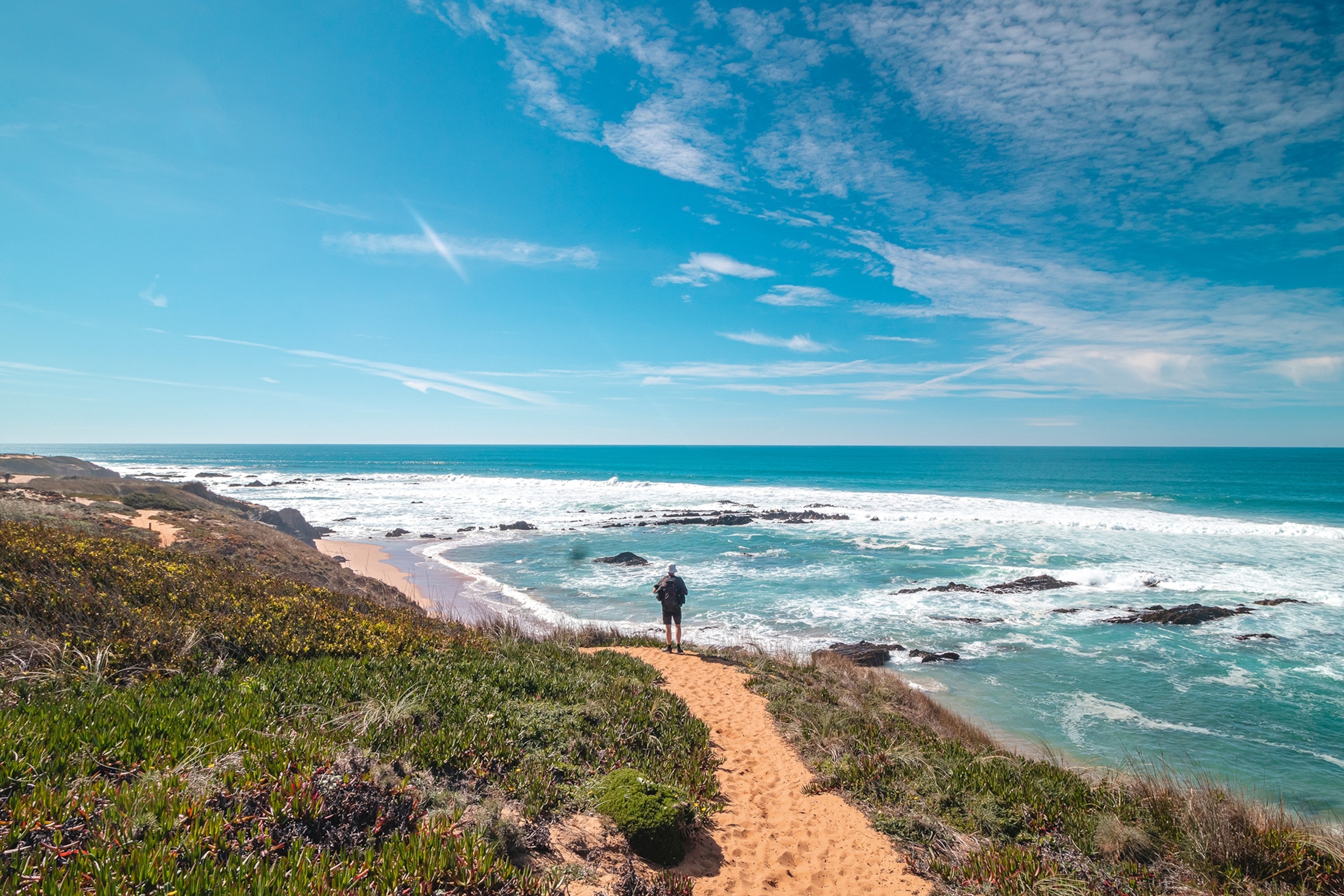 26 Best Outdoor New Year's Resolutions for 2026: Small Habits, Big Adventures