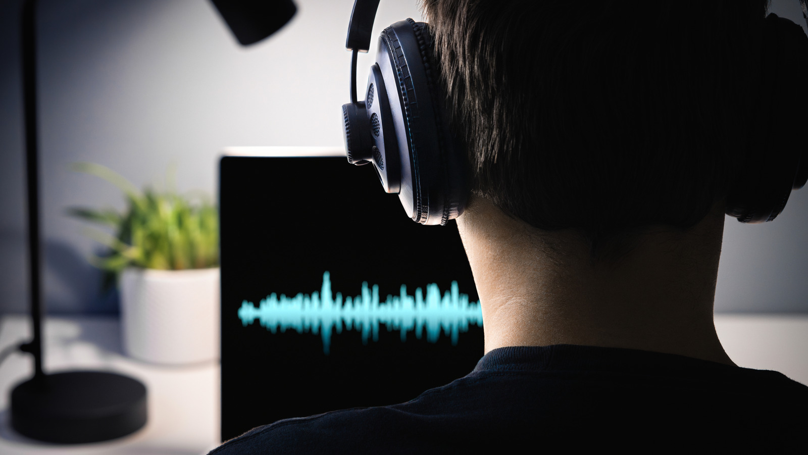 5 Legendary Discontinued Headphones That Still Outshine Today's Flagships