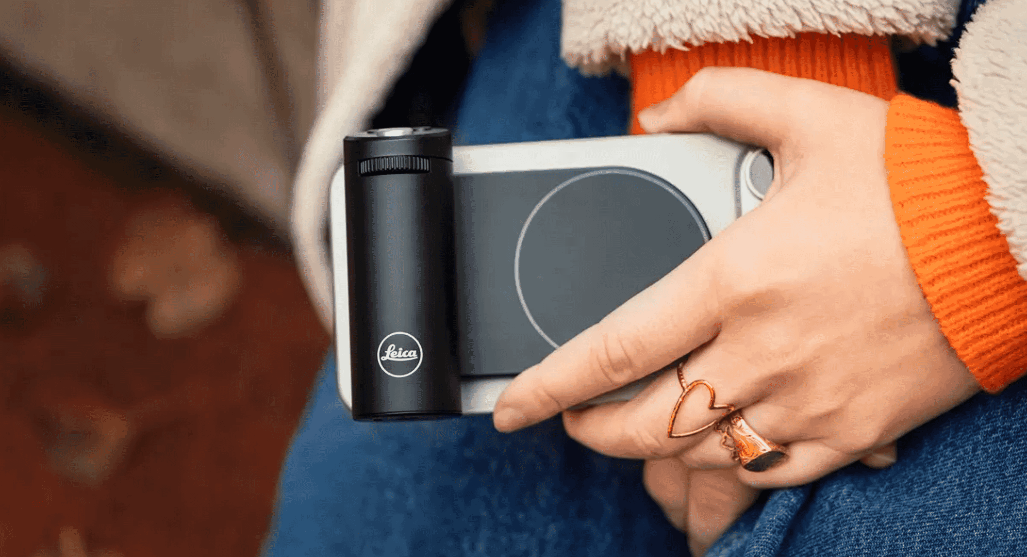 Leica LUX Grip: Transforming iPhone Photography with 100 Years of Heritage